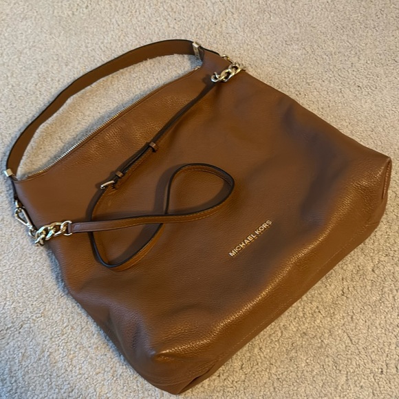 Michael Kors Purse - Picture 1 of 1